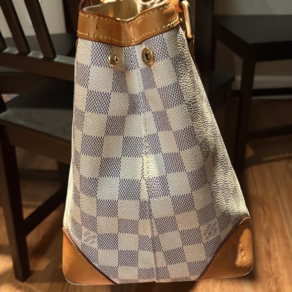 Louis Vuitton bag - Picture 4 of 16